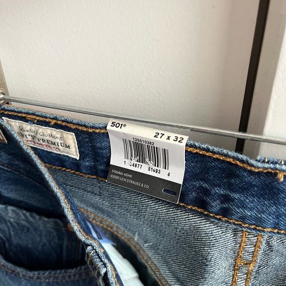 NWT Levi’s 501 Blue Jeans size 27x32 - Picture 7 of 8